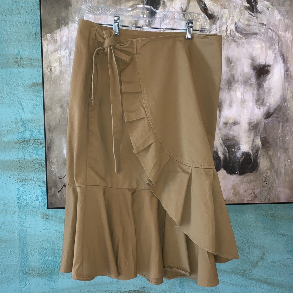 Khaki skirt
